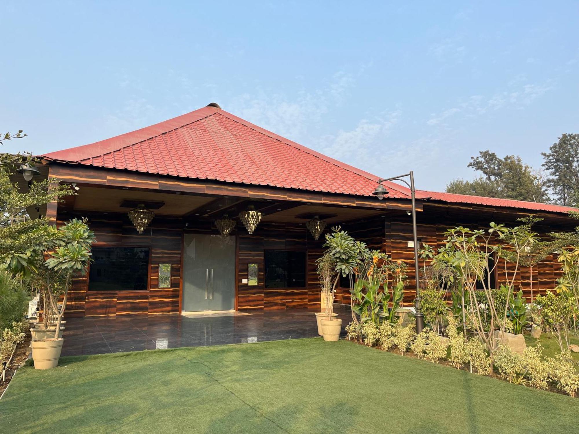 The Green Wood Palace I Farm House I Wedding I Party I 87Oo2O5865 Βίλα Γκουργκάον Εξωτερικό φωτογραφία